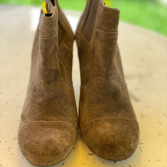 TORY BURCH Adrienne Suede Wedge Booties - Picture 3 of 7